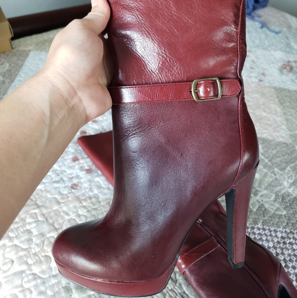 Jessica Simpson boots - Picture 6 of 13